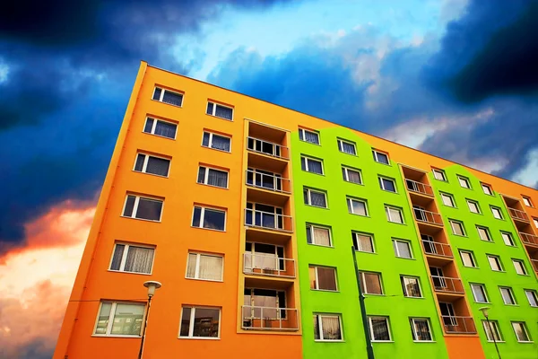 Stock image New modern apartments in the city on the sky background