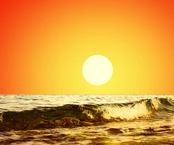 Krásné moře přírody krajina na obloze slunce — Stock fotografie