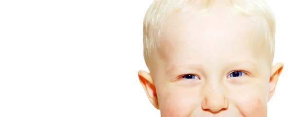 Portret van geluk jonge glimlacht jongen — Stockfoto