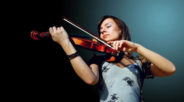 Muzyk grający na skrzypcach — Zdjęcie stockowe
