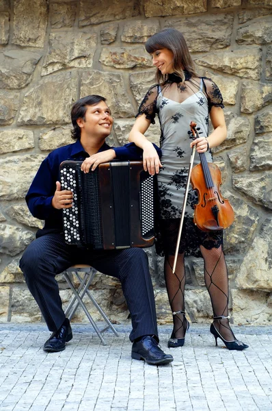 Deux musiciens avec instruments — Photo