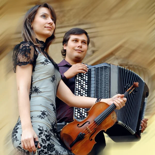 Twee musicants met instrumenten — Stockfoto