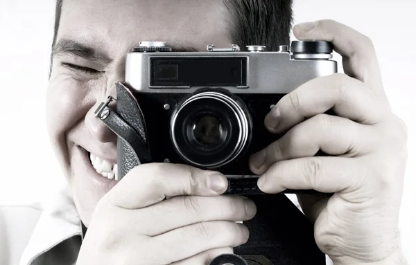 Lykke mand med vintage foto kamera . - Stock-foto