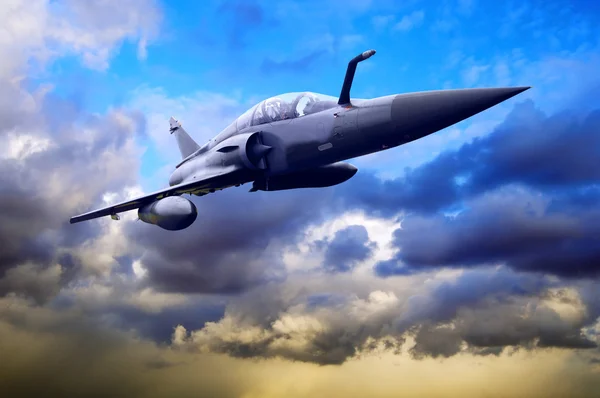 Militaire airplan op de snelheid — Stockfoto