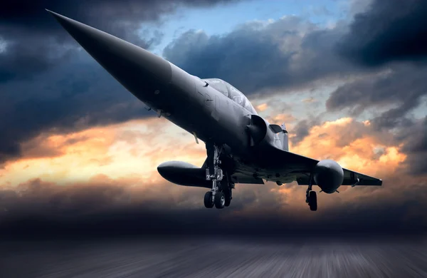 Militaire vliegtuig op sky — Stockfoto