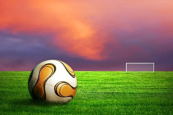 Fotboll fältet på soluppgången — Stockfoto