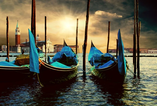 Venecie - resor romantisk försvar — Stockfoto