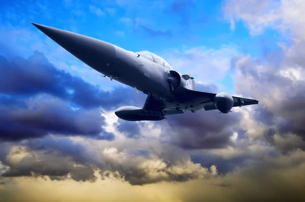 Plan aéreo militar a la velocidad —  Fotos de Stock