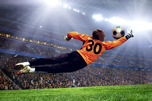 Voetbal goalman op het veld stadion Rechtenvrije Stockfoto's