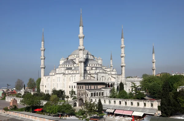 Die berühmte Sultan-Ahmed-Moschee (blaue Moschee) in Istanbul, Türkei — Stockfoto