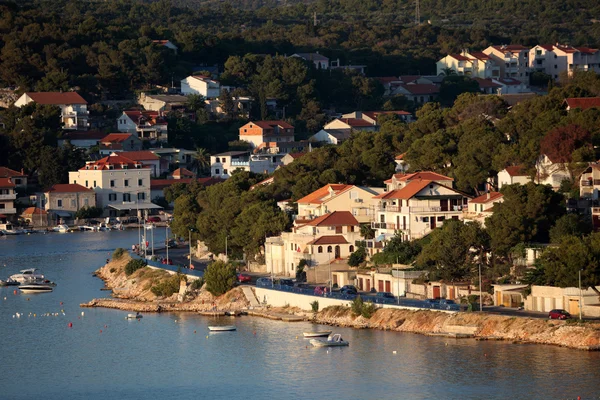 Adriatiska resort stad tisno, croatia — Stockfoto