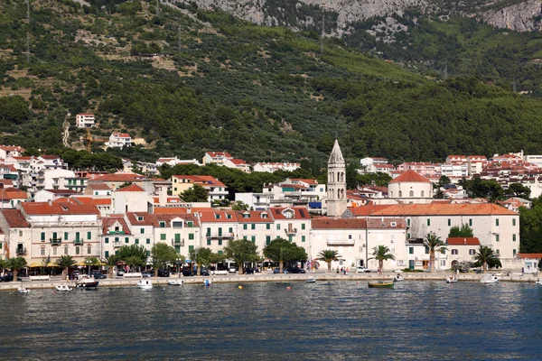 Adriático resort cidade Makarska, Croácia — Fotografia de Stock
