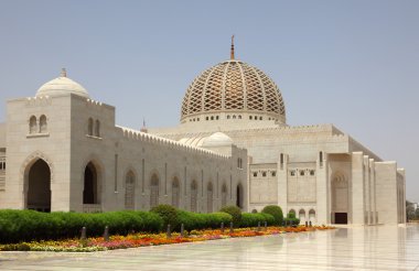 Sultan Qaboos Grand Mosque in Muscat, Oman clipart