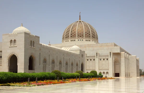 Sultan Qaboos Grand Mosque in Muscat, Oman — Stock Photo, Image