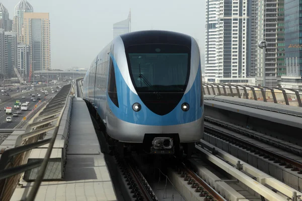 Metro Tren en Dubai — Foto de Stock