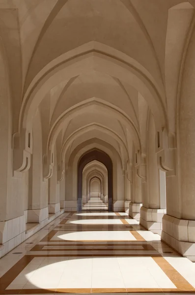 Archway in het paleis van de sultans in muscat, oman — Stockfoto