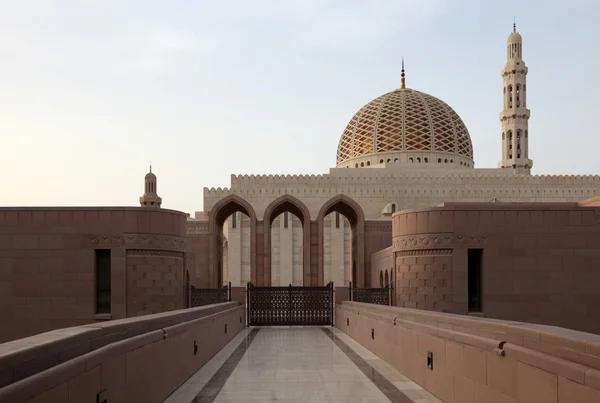 Grande mosquée du sultan Qaboos à Mascate, Oman — Photo