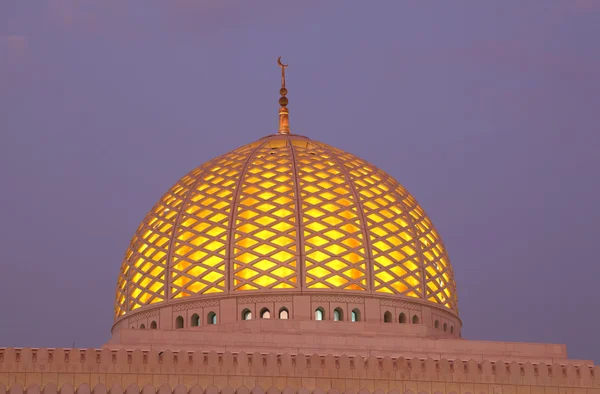 Kuppel der großen Moschee in Muscat, oman — Stockfoto