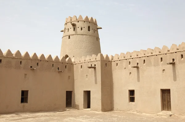 Antigua fortaleza de Al Ain, Emirato Abu Dhabi —  Fotos de Stock
