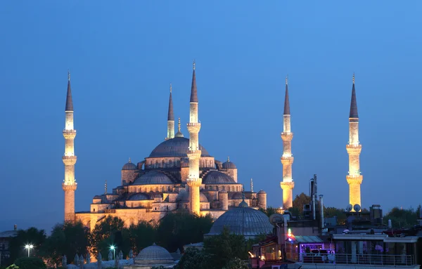 Mezquita del sultán ahmed en Estambul, pavo — Foto de Stock