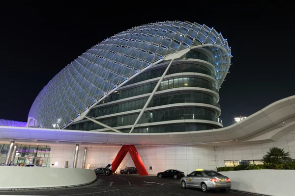 Yas Marina Hotel At Night, Abu Dhabi — Stock Photo, Image