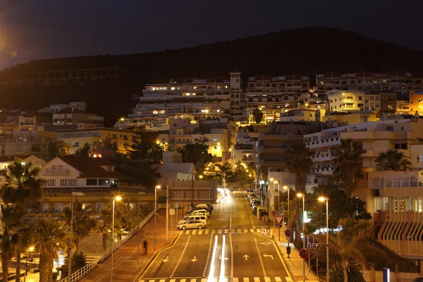 Лос Крістіанос в сутінках. Канарські острова Тенеріфе, Іспанія — стокове фото