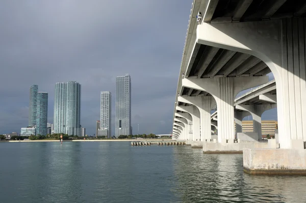 Ponte sulla Baia di Biscayne, Miami — Foto Stock