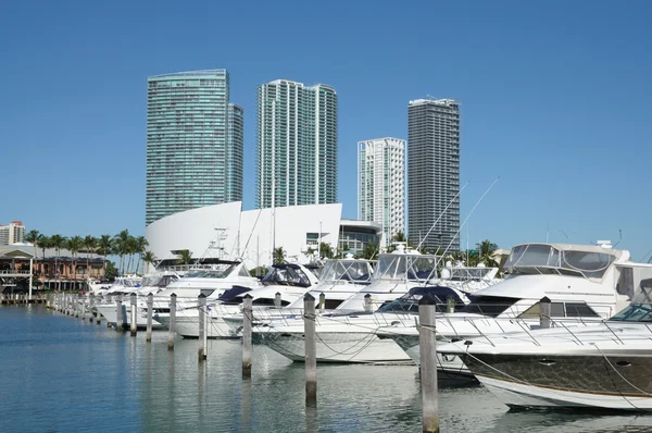 Marina no centro de Miami, Flórida EUA — Fotografia de Stock