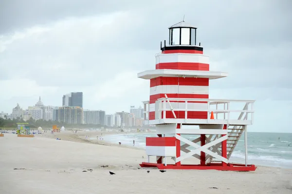 Badmeester toren op Zuid-miami beach, florida usa — Stockfoto