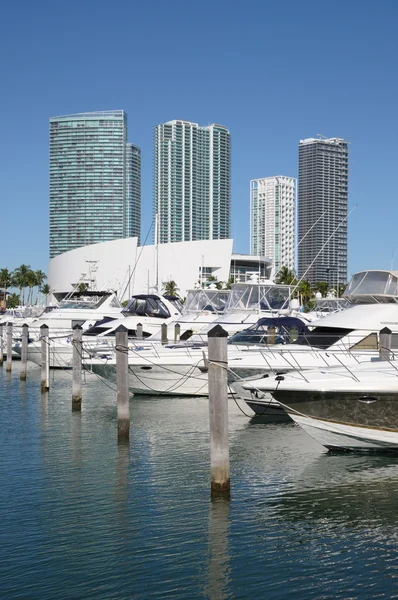 Boats at Miami Bayside Marina, Florida — Stock Photo, Image