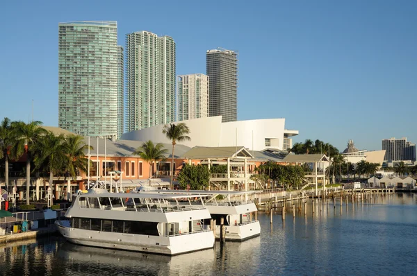 Bayside Marina au centre-ville de Miami, Floride États-Unis — Photo