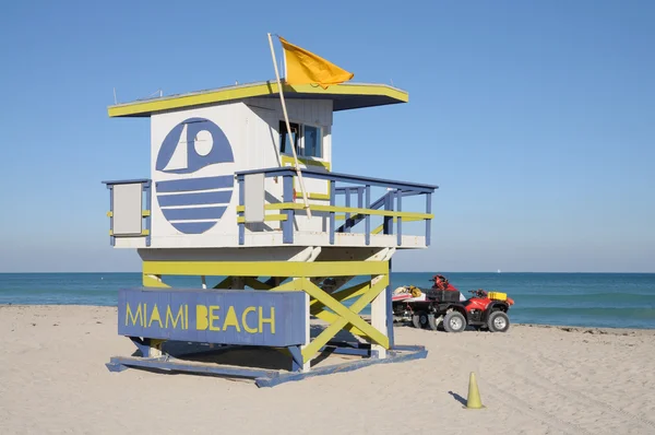 Miami south Plajı'nda cankurtaran Kulesi — Stok fotoğraf