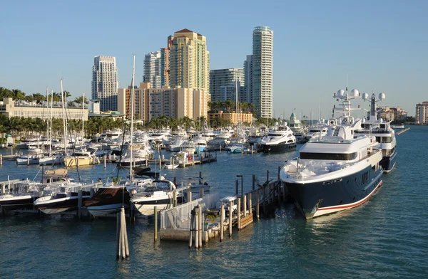 Марина в Майами-Бич, Флорида, США — стоковое фото
