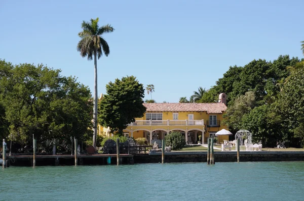 Luxus ház waterside: csillagos island, miami beach, florida — Stock Fotó