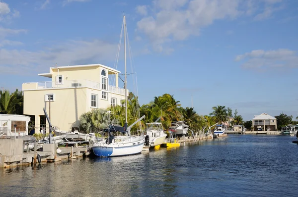 Houses Waterside at Key Largo, Florida — Stock Photo, Image