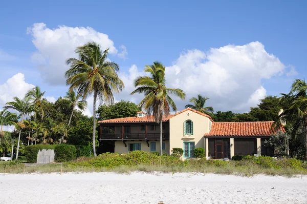 Casa na praia de Nápoles, Florida EUA — Fotografia de Stock