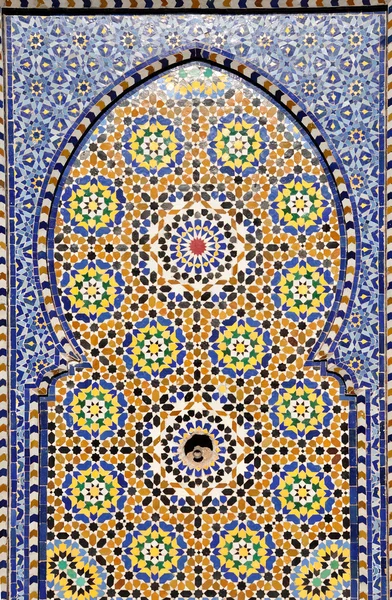 Orientalische Dekoration an einem Haus in Marrakesch — Stockfoto