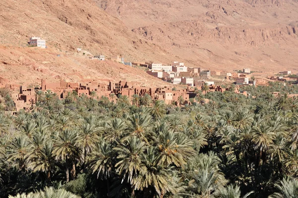 Χωριό στην κοιλάδα, κατασκήνωσης Μαρόκο Αφρικής — Φωτογραφία Αρχείου