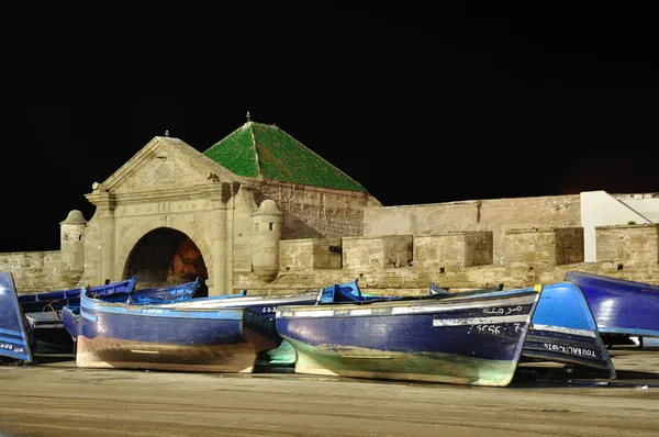 Barcos de pesca no antigo porto de Essaouria, Marrocos — Fotografia de Stock