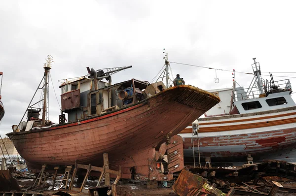 渔船在船坞与艾，摩洛哥 — 图库照片