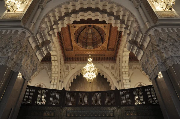 Dentro da Mesquita Hassan II em Casablanca, Marrocos — Fotografia de Stock