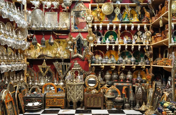 Souvenirwinkel in de medina van marrakech — Stockfoto