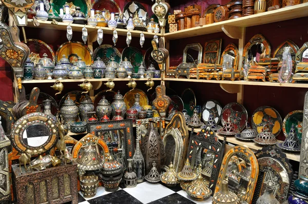 Souvenirwinkel in de medina van marrakech, Marokko — Stockfoto