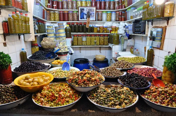 Olivenstand in der Medina von Fes, Marokko — Stockfoto