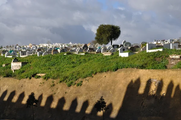 Vecchio cimitero a Fes, Marocco — Foto Stock