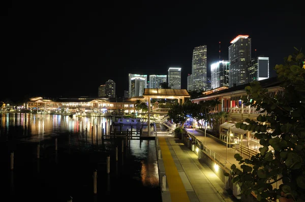 Miami bayside marketplace w nocy, florida, Stany Zjednoczone Ameryki Obraz Stockowy