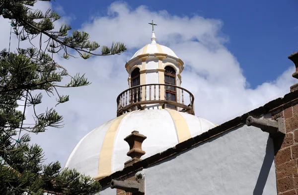 Kerk in de stad teror, grand Canarische eilanden, Spanje — Stockfoto