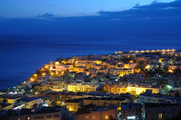 Stad morro jable's nachts. Fuerteventura, Spanje — Stockfoto