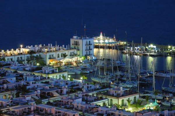 Puerto de Mogan вночі, Гранд Канарські — стокове фото