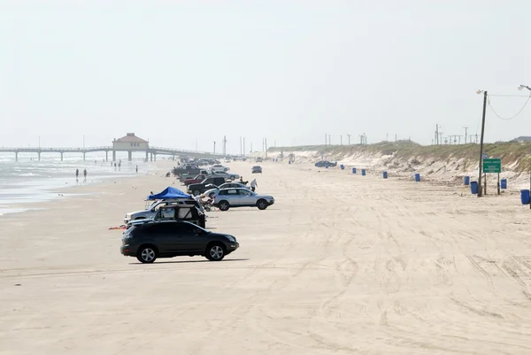 Auta na pláži — Stock fotografie